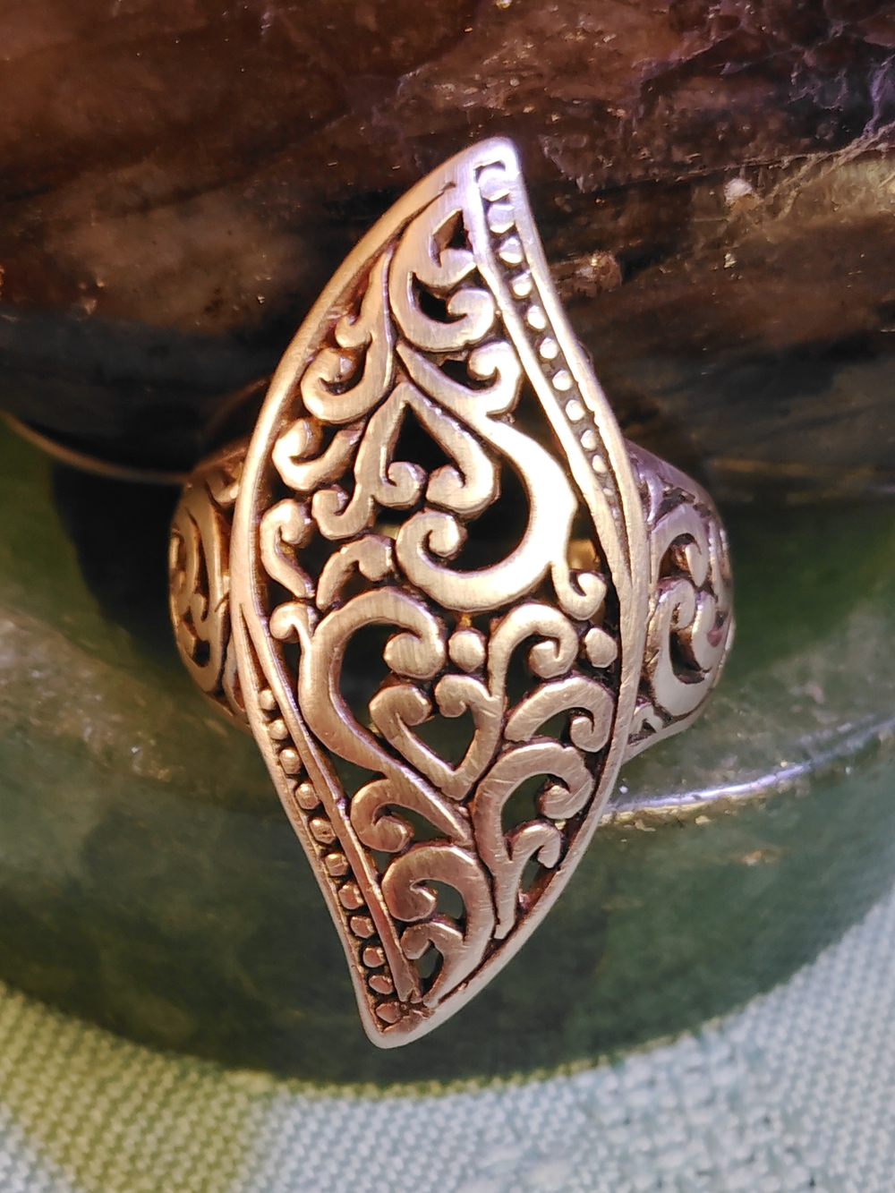 *FILIGREE WAVE*, ELONGATED, SOLID STERLING SILVER RING. VINTAGE-INSPIRED SIZE 6